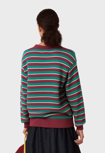 Gestreifter Pullover in Grün, Bordeauxrot und Creme, mit langen Ärmeln und einem gerippten Saum. Verfügt über eine lockere Passform und einen einfachen Rundhalsausschnitt.
