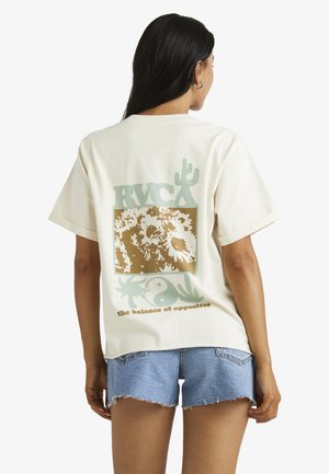 RVCA OUT BACKÀ MANCHES COURTES  - Tričko s potlačou - white