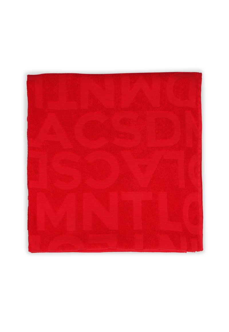 LOLA CASADEMUNT Complementos de playa - red