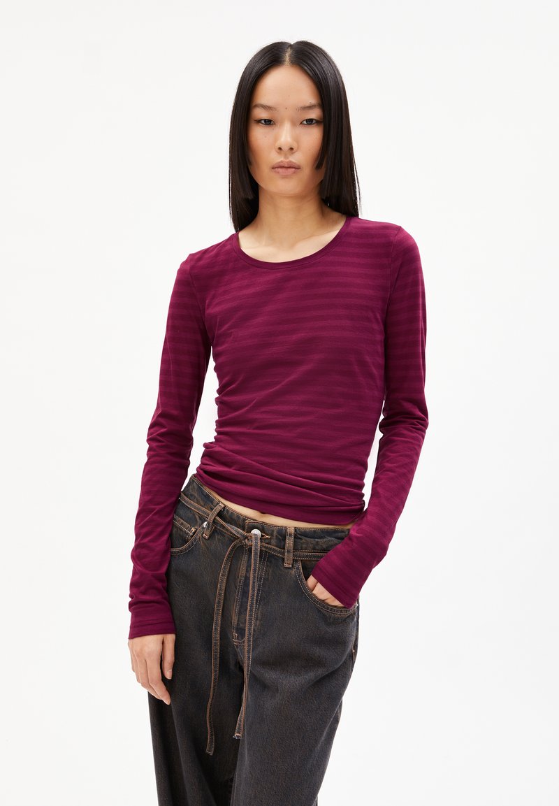 ARMEDANGELS ENRICCAA STRIPES - Langarmshirt - cherry juicecran