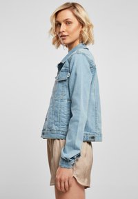 Urban Classics Teksajakk - clearblue bleached