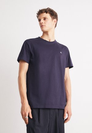 Calvin Klein Jeans EMBRO BADGE - T-shirt basic - night sky