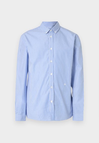 Blå- og hvidstribet skjorte med knapper foran, klassisk krave, lange ærmer og hvide knapper; lavet af glat stof med let tekstur.