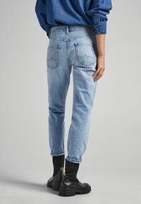 Pepe Jeans Džíny Slim Fit - blue denim