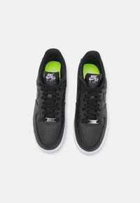 Nike Sportswear AIR FORCE 1 07 NEXT NATURE - Sapatilhas - black/white/metalllic silver