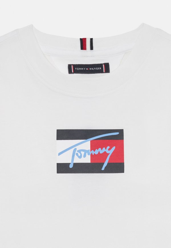 SCRIPT FLAG UNISEX - Print T-shirt2