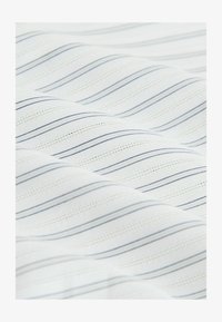 Non sélectionné, white black