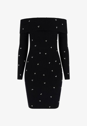 Abito nero a coste con spalle scoperte e maniche lunghe, impreziosito da piccole perline argentate disposte in un motivo sparso. Design aderente.