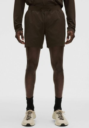 Spordišortsid - walnut crunch