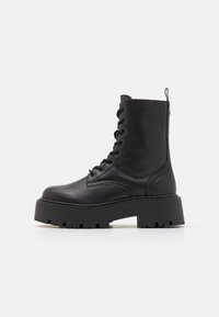 MOIMAS - Plateaustiefelette - black