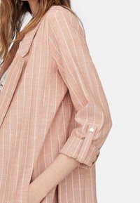 Stradivarius Krótki płaszcz