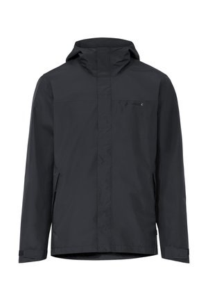 Veste imperméable noire pour homme avec capuche, fermeture éclair avant recouverte d'un rabat, deux poches latérales et bracelets ajustables aux poignets.