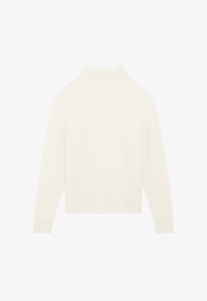 Crème-kleurige lange mouwen trui met een hoge ribbelnek en ribbelmanchetten en -zoom, plat weergegeven op een witte achtergrond.