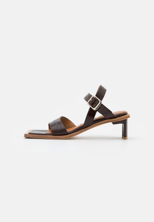 TARA - Sandaler - brown