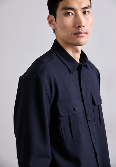 Filippa K RELAXED PATCH POCKET SHIRT - Ing - navy