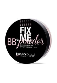 Contenitore rotondo nero della polvere BB Fix Me di Bellaoggi Italia con testo rosa e bianco e piccole stelle rosa sul coperchio.