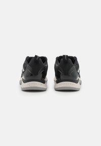 adidas Performance AVACOURT - Chaussures de tennis toutes surfaces - core black/silver metalic/grey two