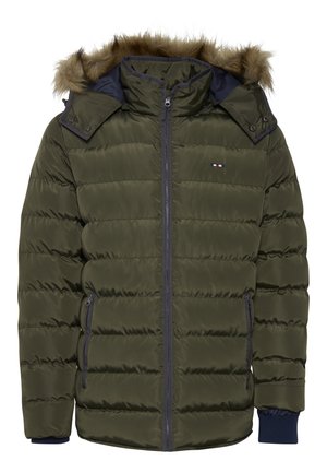 Olíva zöld puffermellény levehető kapucnival, amely műszőrme díszítéssel rendelkezik, cipzáras elülső résszel, két oldalsó zsebbel és bordázott mandzsettákkal.