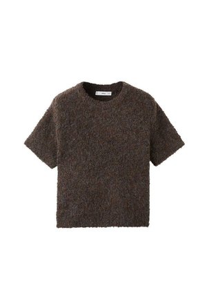 Top de manga corta y cuello redondo, hecho de un material esponjoso y texturizado. El color es marrón oscuro con variaciones sutiles. Diseño simple y de corte recto.