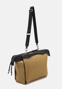 Liebeskind Berlin Handväska - tan