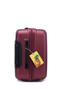 WITTCHEN MEDIUM SUITCASE WITH LUGGAGE TAG FROM ABS - Trolley - bordeaux