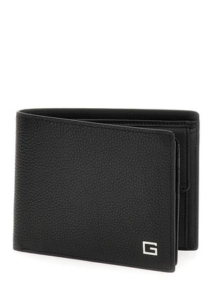 Portefeuille en cuir noir avec une finition texturée, design à rabat, emplacements de cartes visibles et un accent logo argenté dans le coin inférieur.
