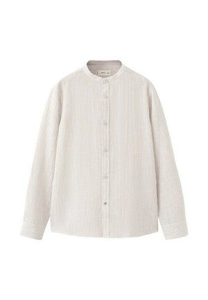 Chemise à manches longues, boutonnée, avec fines rayures verticales beige et blanches, col rond et manches avec poignets, étalée à plat sur un fond blanc.