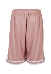 Shorts de sport rose clair avec taille élastique et bord blanc le long des ouvertures des jambes, présentés de dos sur fond blanc.