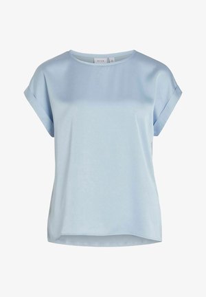 Blouse bleu clair à manches courtes avec un col rond, une texture lisse et un ourlet légèrement arrondi. Confectionnée en tissu doux, design minimaliste.