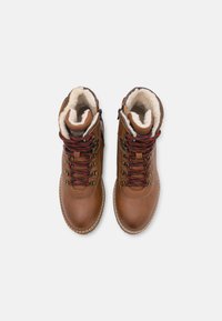 Mustang Schnürstiefelette - cognac