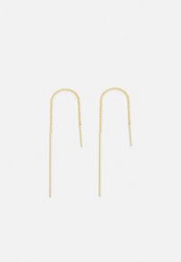 Boucles d'oreilles en métal doré présentant un design minimaliste avec un crochet courbé et des barres allongées et droites. Texture lisse tout au long.