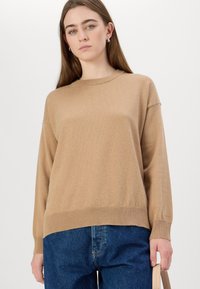 GANT C-NECK - Strickpullover - caramel beige