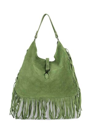 Sac à épaule en suède vert avec de longues franges le long du bas et des côtés et une seule bandoulière avec une fermeture à clip au centre supérieur.