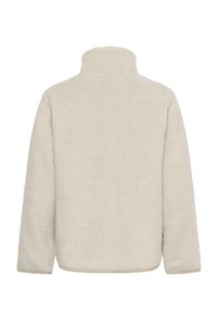 Veste en polaire beige clair à manches longues et col montant, vue de dos sur fond blanc uni.