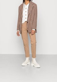 Esprit Kardigan - off-white