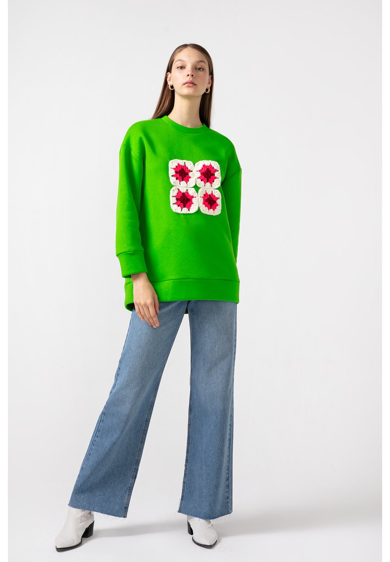 Damen Sweatshirts | Touché Privé GRANNY SQUARE SWEATSHIRT Sweatshirt green/grün - XQ40655 Damen Sweatshirts | Touché Privé GRANNY SQUARE SWEATSHIRT Sweatshirt green/grün - XQ40655