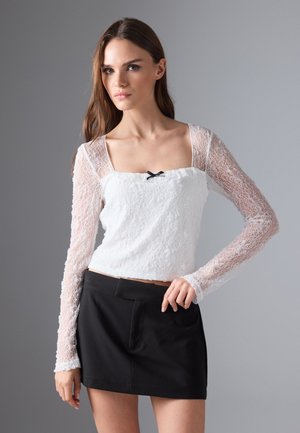 Even&Odd Pikkade varrukatega topp - white/black