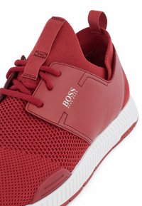 BOSS Baskets basses - red