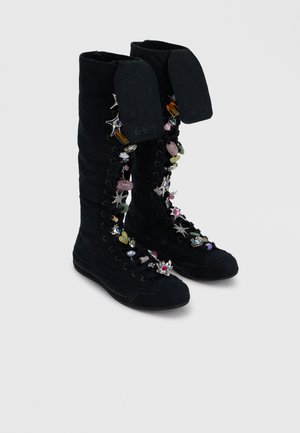 Converse, CHUCK 70 X HI COLLINA STRADA - Sneaker high - black