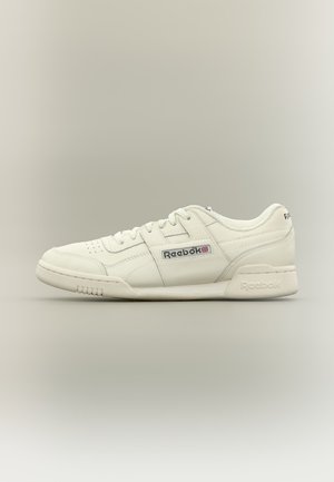 Reebok Classic, WORKOUT PLUS UNISEX - Маратонки - chalk/black