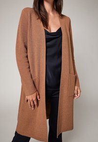 comma Neuletakki - brown