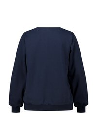 Marineblauwe crewneck sweatshirt met lange mouwen en ribgebreide manchetten, met een soepele textuur en elastische tailleband, gezien vanaf de achterkant.