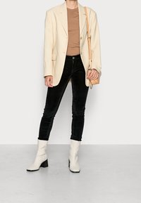 Mos Mosh Tygbyxor - black