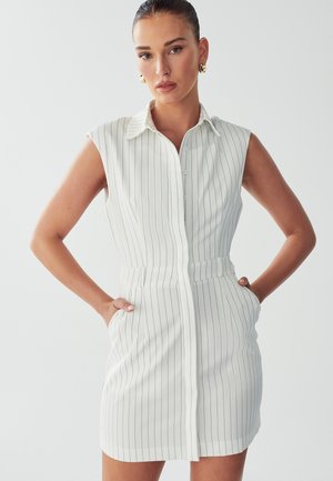 ARLIE  - Košilové šaty - white pinstripe
