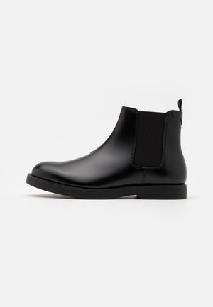 Stiefelette - black
