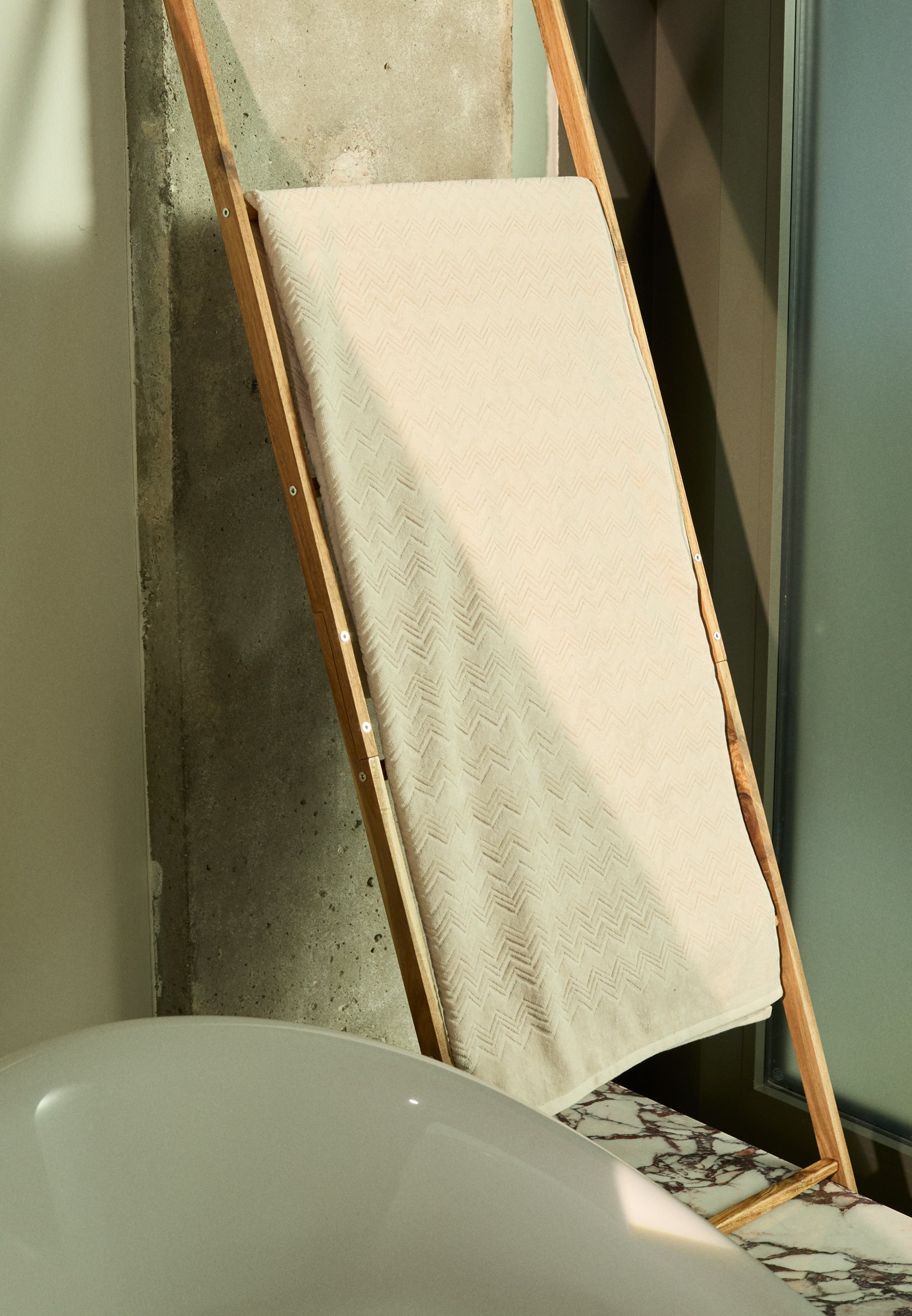 Missoni CHALK BATH SHEET 150X100 - Handdoek - natural/crème