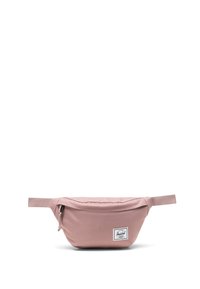 Marsupio in tessuto rosa con forma curva, chiusura a zip superiore e patch con logo frontale. Cinghia regolabile e texture liscia.