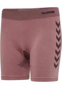 Mauve sømløse sportsshorts med ribbet linning, sorte chevronstriber ned langs den ene side og "hummel"-logo på linningen.