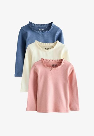 Drie langmouwige tops in blauw, wit en roze. Elke top heeft een gerimpelde ronde halslijn en is gemaakt van een zachte, gestructureerde stof.