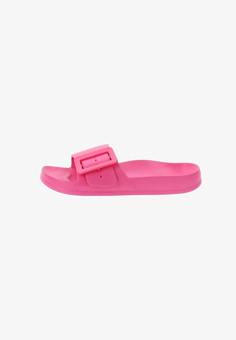 Chancla de goma rosa con una amplia correa que cuenta con un cierre de hebilla rectangular. Ligera y de textura suave, con diseño de punta abierta.